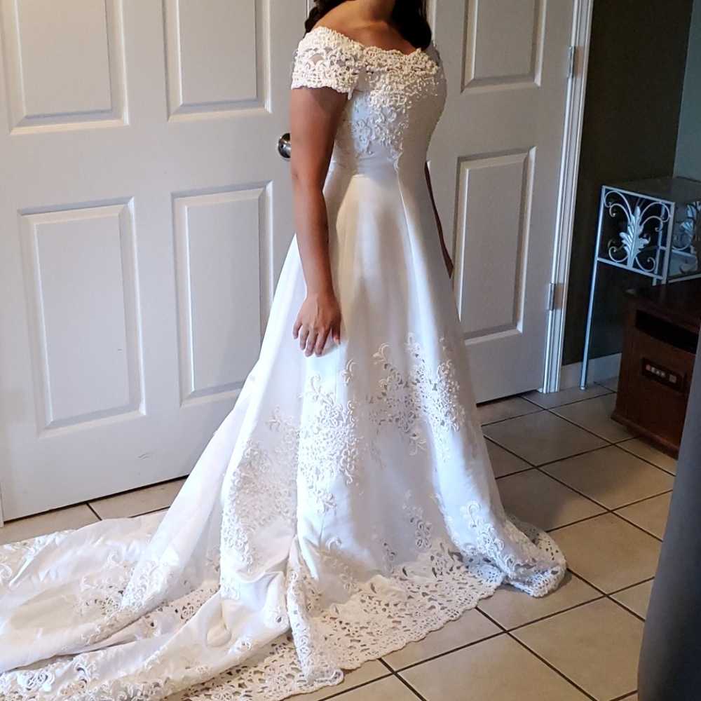 Wedding dress with lace and beading